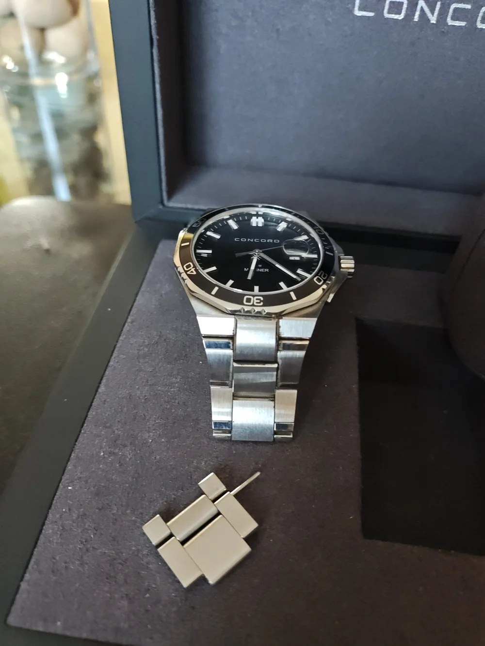 Men's Black Dial Stainless Steel Dive Watch